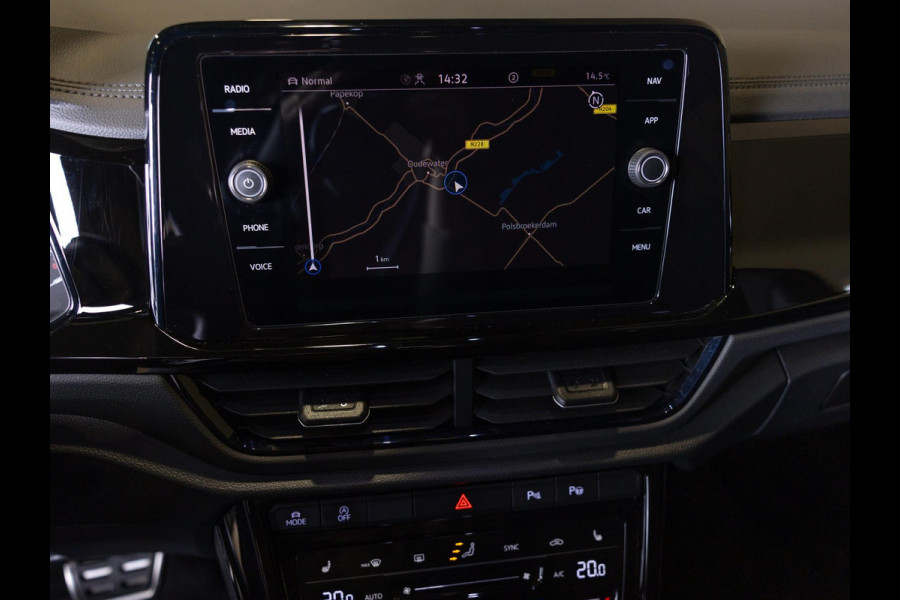 Volkswagen T-Roc 1.5 TSI R-Line Business / 150pk / Panorama dak / Beats / Stoel en stuurverwarming /