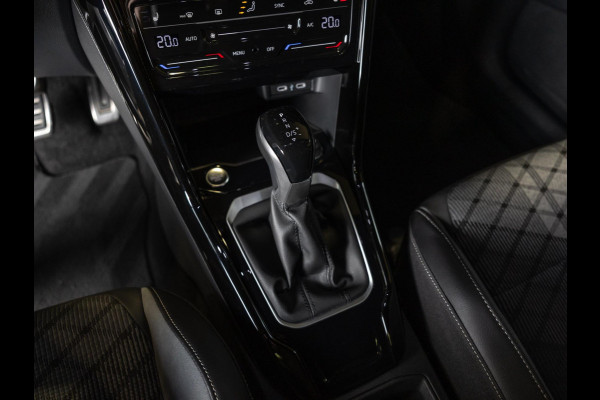 Volkswagen T-Roc 1.5 TSI R-Line Business / 150pk / Panorama dak / Beats / Stoel en stuurverwarming /