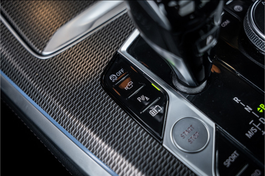 BMW X5 xDrive45e High Executive - M Sport | Panorama | Laser | Memory | 360 Camera | Luchtvering