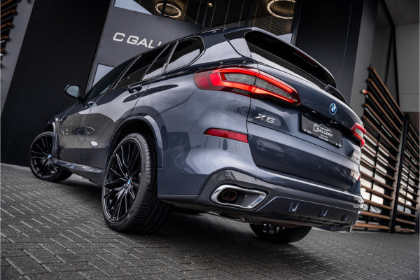 BMW X5 xDrive45e High Executive - M Sport | Panorama | Laser | Memory | 360 Camera | Luchtvering