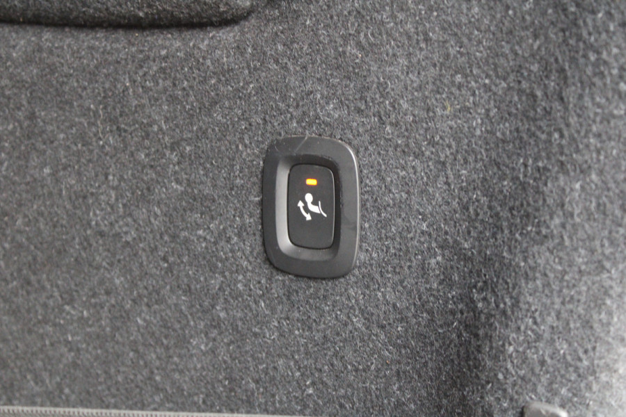 Volvo XC40 2.0 T4 Inscription | NAP! | PANO | ACC | 360 | ACHTERBANK VERWARMD | ELEK.TREKHAAK | Volvo XC40 2.0 T4 Inscription | NAP! | PANO | ACC | 360 | ACHTERBANK VERWARMD | ELEK.TREKHAAK |