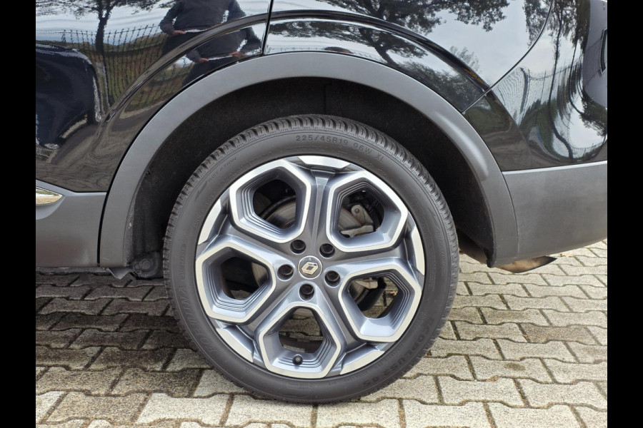 Renault Kadjar 1.2 TCe Bose / CARPLAY / CAMERA / KEYLESS / ALL-SEASONS / NWE VOORBANDEN / NWE OH.BEURT / RESERVEBAND / GARANTIE !