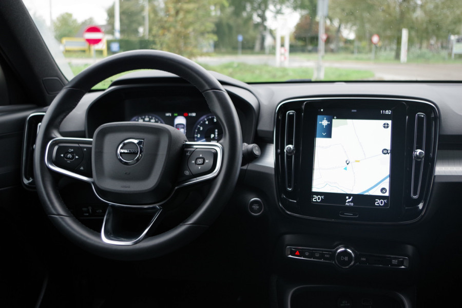 Volvo XC40 1.5 T4 211 PK Recharge Inscription Expression PHEV, Carplay, Camera