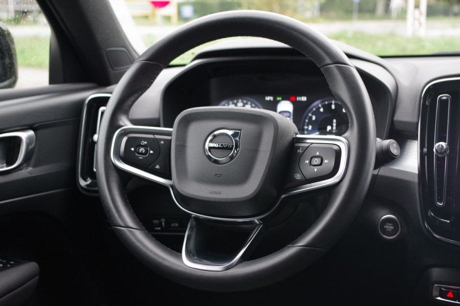 Volvo XC40 1.5 T4 211 PK Recharge Inscription Expression PHEV, Carplay, Camera