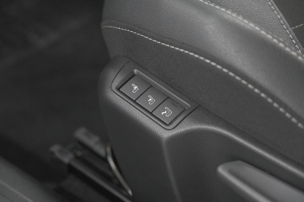 Opel Mokka Turbo 130 AT8 Ultimate | Camera | Dodehoekdetectie | Massage | Adaptieve Cruise Control