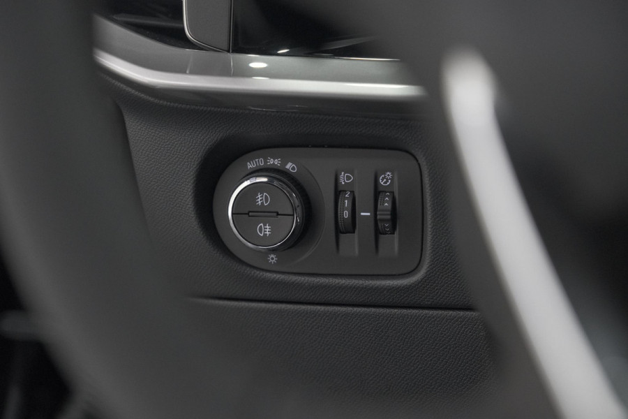 Opel Mokka Turbo 130 AT8 Ultimate | Camera | Dodehoekdetectie | Massage | Adaptieve Cruise Control