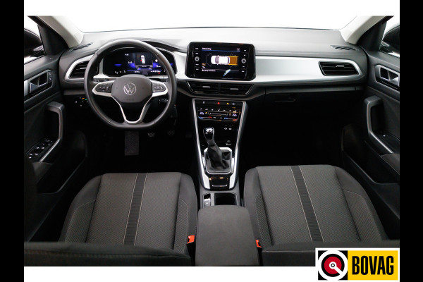 Volkswagen T-Roc 1.0 TSI 116 PK Business Edition | Stoelverw. | Apple Carplay / Android auto | PDC V+A | Automatisch inparkeren, Climate control, all season banden, extra getint glas achter