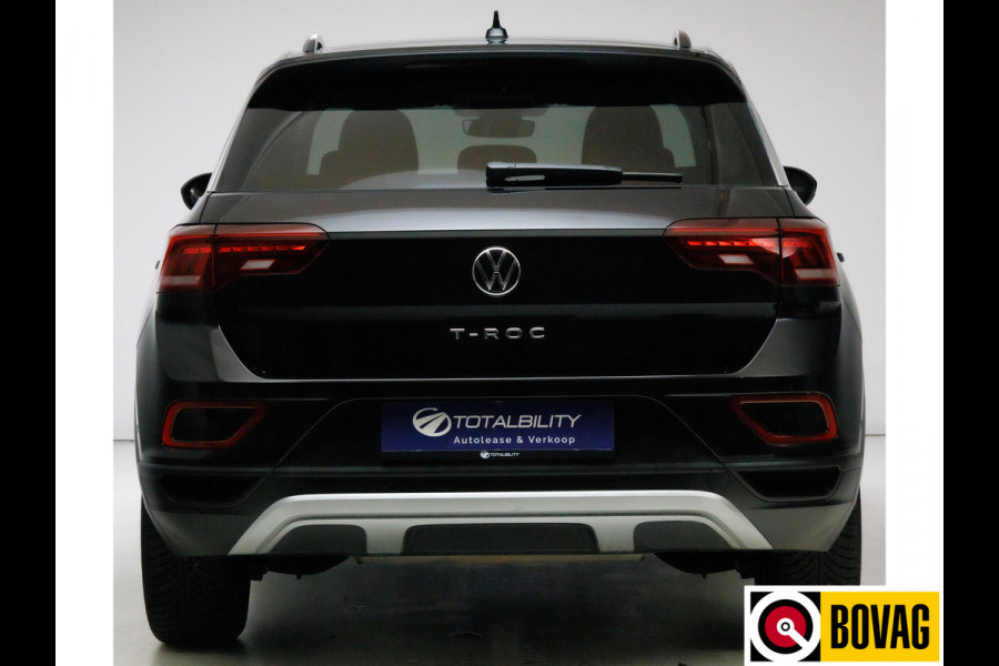 Volkswagen T-Roc 1.0 TSI 116 PK Business Edition | Stoelverw. | Apple Carplay / Android auto | PDC V+A | Automatisch inparkeren, Climate control, all season banden, extra getint glas achter