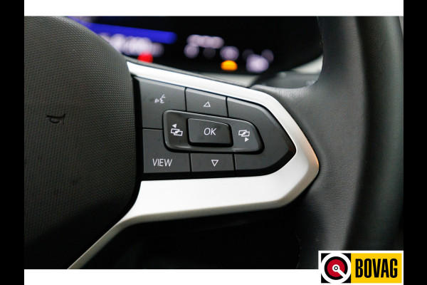 Volkswagen T-Roc 1.0 TSI 116 PK Business Edition | Stoelverw. | Apple Carplay / Android auto | PDC V+A | Automatisch inparkeren, Climate control, all season banden, extra getint glas achter