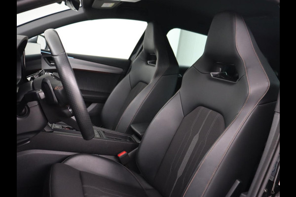 CUPRA Leon 1.4 eHybrid | 245pk | Trekhaak | Stoel & stuurverwarming | Camera | Carplay | Adaptive cruise | Navigatie | Sfeerverlichting | Full LED | Keyless | Sportstoelen | PHEV | Plug In CUPRA Leon 1.4 eHybrid | 245pk | Trekhaak | Stoel & stuurverwarming | Camera | Carplay | Adaptive cruise | Navigatie | Sfeerverlichting | Full LED | Keyless | Sportstoelen | PHEV | Plug In