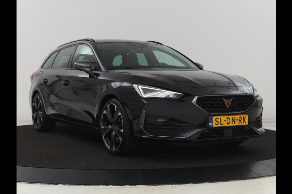 CUPRA Leon 1.4 eHybrid | 245pk | Trekhaak | Stoel & stuurverwarming | Camera | Carplay | Adaptive cruise | Navigatie | Sfeerverlichting | Full LED | Keyless | Sportstoelen | PHEV | Plug In CUPRA Leon 1.4 eHybrid | 245pk | Trekhaak | Stoel & stuurverwarming | Camera | Carplay | Adaptive cruise | Navigatie | Sfeerverlichting | Full LED | Keyless | Sportstoelen | PHEV | Plug In