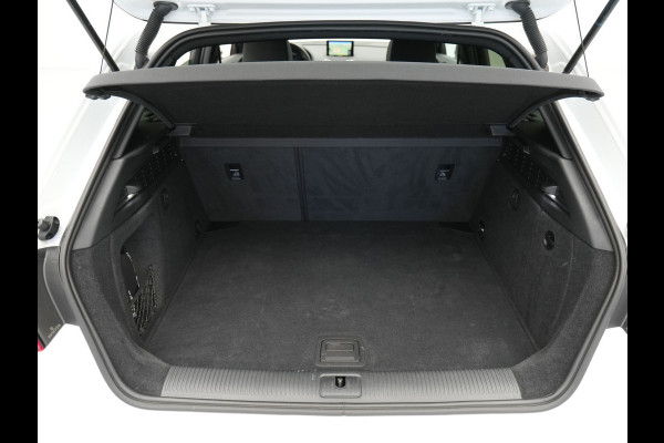 Audi A3 Sportback 35 TFSI CoD 150pk S-Tronic Sport S-Line Edition Navigatie Pdc Led Clima 293 Audi A3 Sportback 35 TFSI CoD 150pk S-Tronic Sport S-Line Edition Navigatie Pdc Led Clima 293