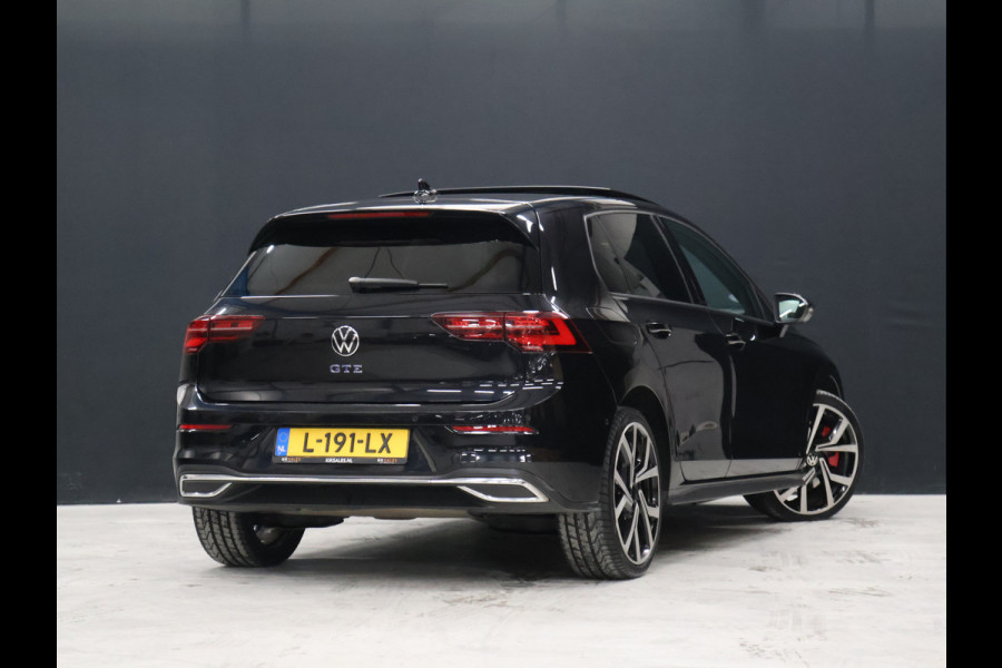 Volkswagen Golf 1.4 eHybrid GTE [MEMORY SEATS, SPORT INTERIEUR, KANTELDAK, APPLE CARPLAY, ANDROID, ADAPTIVE CRUISE, CAMERA, VOL LEDER, STOELVERKOELING, STOELVERWARMING, PDC V+A, NIEUWSTAAT]