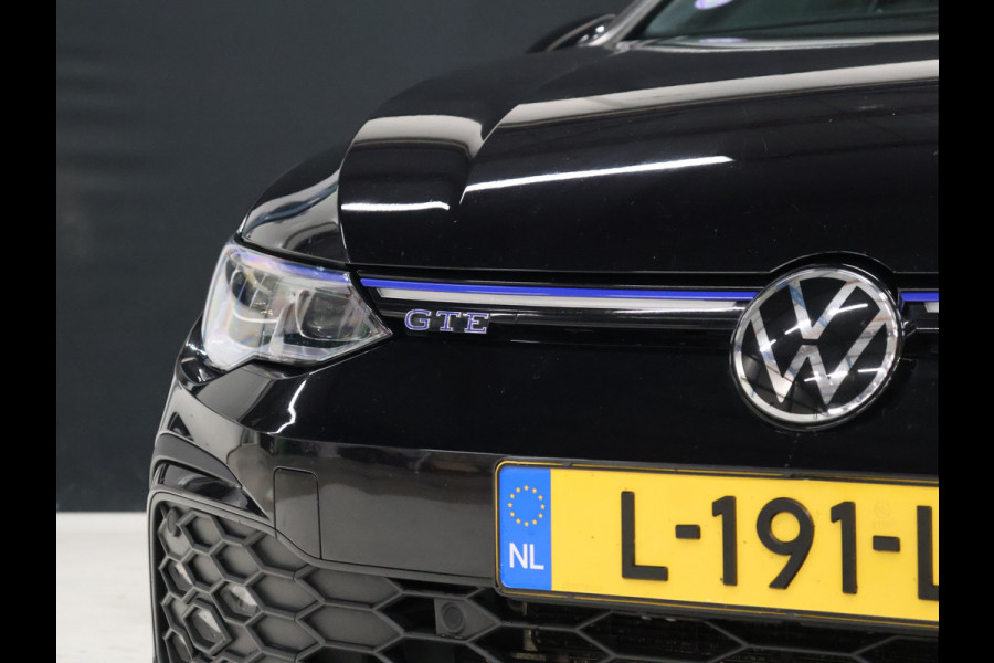 Volkswagen Golf 1.4 eHybrid GTE [MEMORY SEATS, SPORT INTERIEUR, KANTELDAK, APPLE CARPLAY, ANDROID, ADAPTIVE CRUISE, CAMERA, VOL LEDER, STOELVERKOELING, STOELVERWARMING, PDC V+A, NIEUWSTAAT]