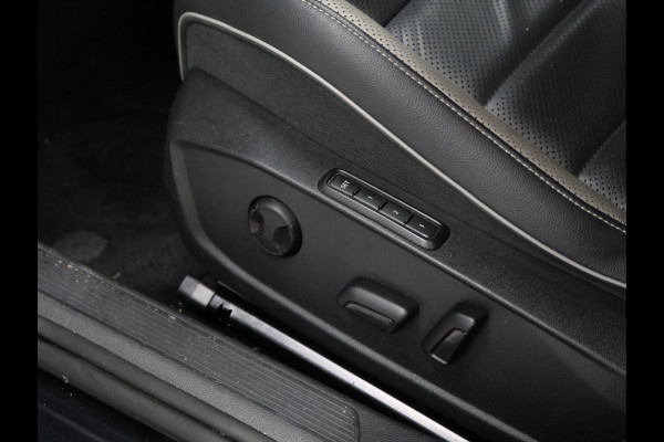 Volkswagen Golf 1.4 eHybrid GTE [MEMORY SEATS, SPORT INTERIEUR, KANTELDAK, APPLE CARPLAY, ANDROID, ADAPTIVE CRUISE, CAMERA, VOL LEDER, STOELVERKOELING, STOELVERWARMING, PDC V+A, NIEUWSTAAT]