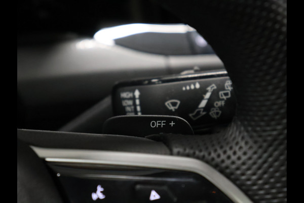 Volkswagen Golf 1.4 eHybrid GTE [MEMORY SEATS, SPORT INTERIEUR, KANTELDAK, APPLE CARPLAY, ANDROID, ADAPTIVE CRUISE, CAMERA, VOL LEDER, STOELVERKOELING, STOELVERWARMING, PDC V+A, NIEUWSTAAT]