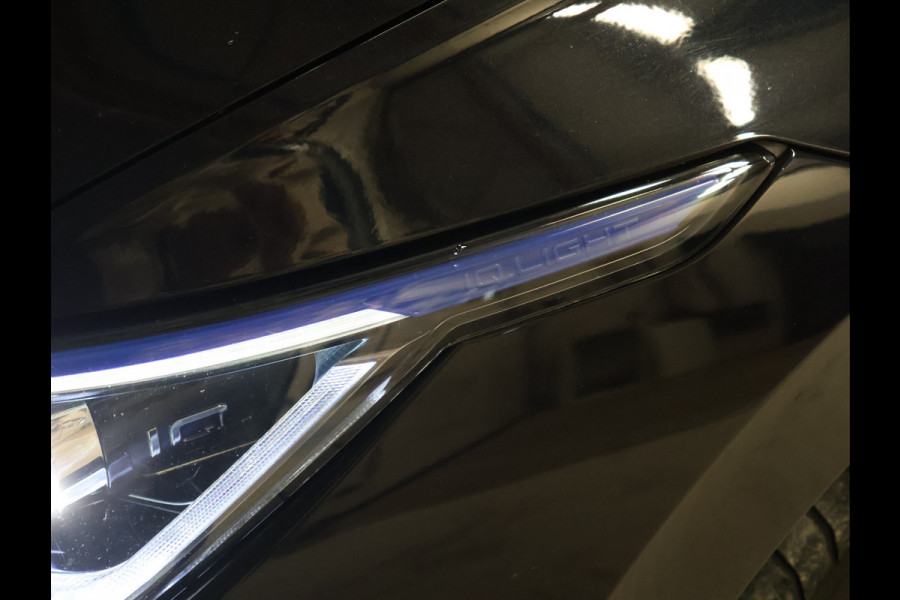 Volkswagen Golf 1.4 eHybrid GTE [MEMORY SEATS, SPORT INTERIEUR, KANTELDAK, APPLE CARPLAY, ANDROID, ADAPTIVE CRUISE, CAMERA, VOL LEDER, STOELVERKOELING, STOELVERWARMING, PDC V+A, NIEUWSTAAT]