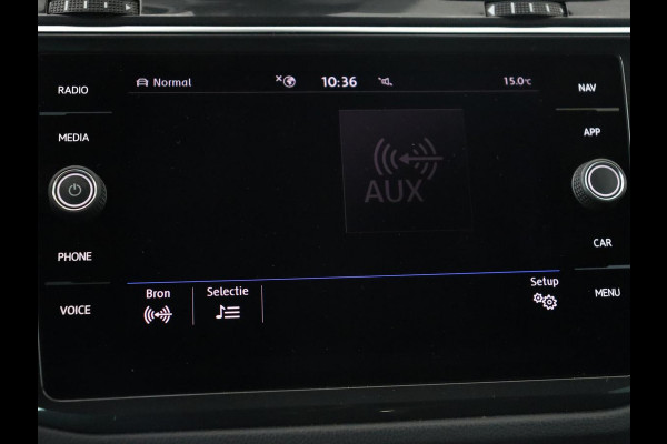 Volkswagen Tiguan 1.5 TSI R Line | Panoramadak | Trekhaak | Stoelverwarming | Camera | Adaptive cruise | Virtual Cockpit | 19'' | Carplay | Park Assist | Navigatie | Full LED