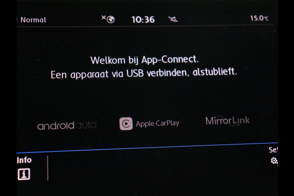 Volkswagen Tiguan 1.5 TSI R Line | Panoramadak | Trekhaak | Stoelverwarming | Camera | Adaptive cruise | Virtual Cockpit | 19'' | Carplay | Park Assist | Navigatie | Full LED