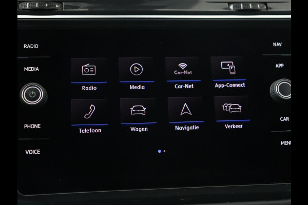 Volkswagen Tiguan 1.5 TSI R Line | Panoramadak | Trekhaak | Stoelverwarming | Camera | Adaptive cruise | Virtual Cockpit | 19'' | Carplay | Park Assist | Navigatie | Full LED