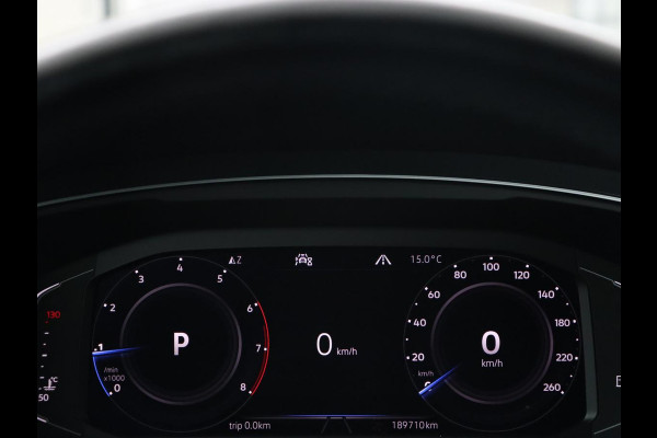 Volkswagen Tiguan 1.5 TSI R Line | Panoramadak | Trekhaak | Stoelverwarming | Camera | Adaptive cruise | Virtual Cockpit | 19'' | Carplay | Park Assist | Navigatie | Full LED