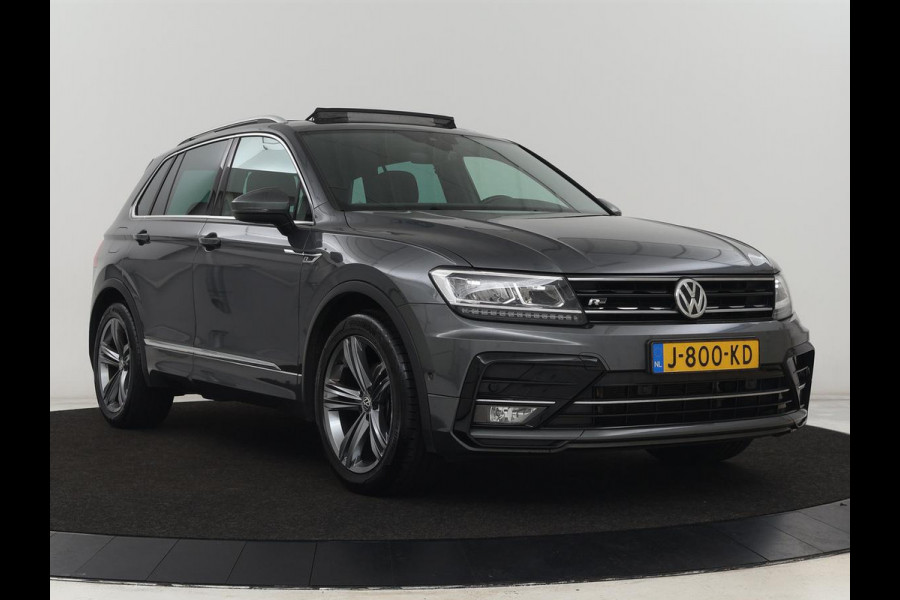 Volkswagen Tiguan 1.5 TSI R Line | Panoramadak | Trekhaak | Stoelverwarming | Camera | Adaptive cruise | Virtual Cockpit | 19'' | Carplay | Park Assist | Navigatie | Full LED