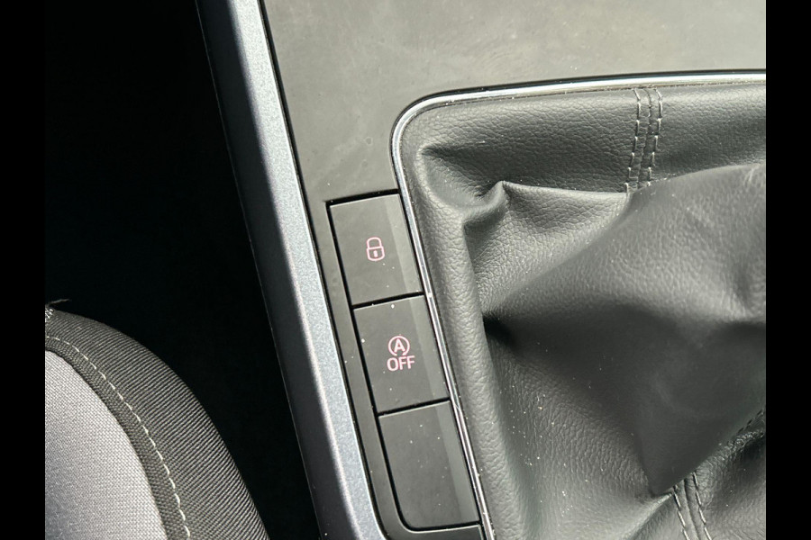 Seat Arona 1.0 TSI Style Trekhaak Apple/Carplay Navigatie Climate/Control