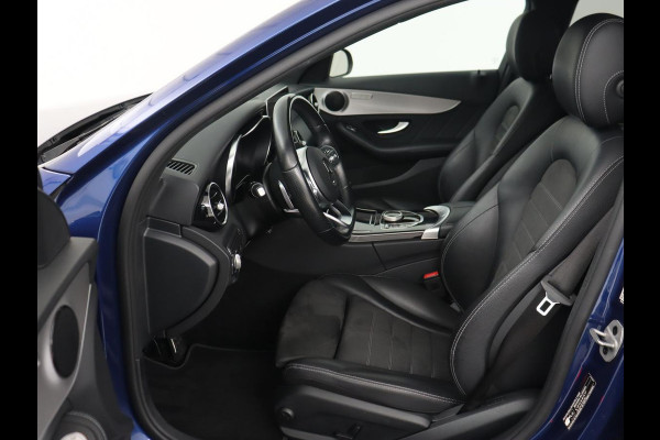 Mercedes-Benz C-Klasse 300de AMG | Trekhaak | Stoelverwarming | Carplay | Leder/Alcantara | Full LED | Navigatie | Camera | Park Assist | Climate control | PHEV | Plug In