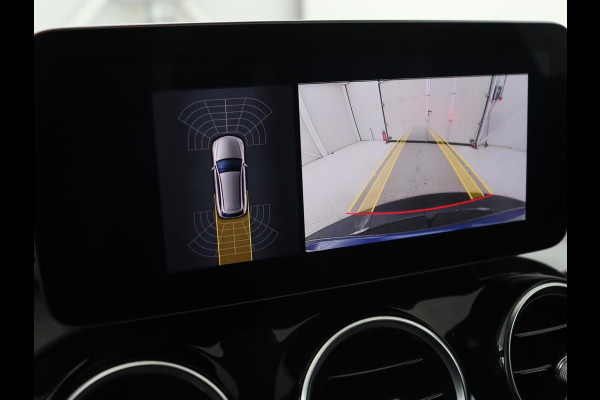 Mercedes-Benz C-Klasse 300de AMG | Trekhaak | Stoelverwarming | Carplay | Leder/Alcantara | Full LED | Navigatie | Camera | Park Assist | Climate control | PHEV | Plug In