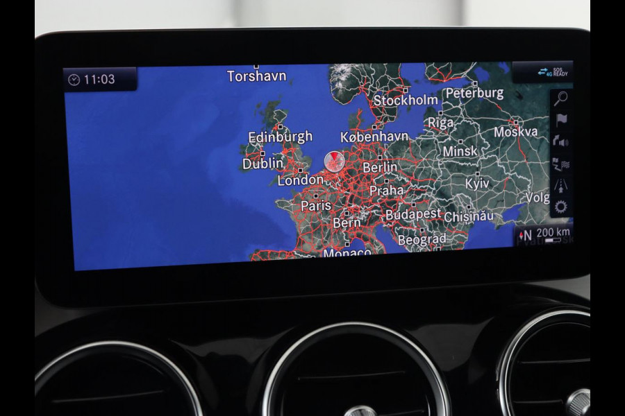 Mercedes-Benz C-Klasse 300de AMG | Trekhaak | Stoelverwarming | Carplay | Leder/Alcantara | Full LED | Navigatie | Camera | Park Assist | Climate control | PHEV | Plug In