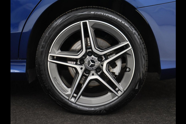 Mercedes-Benz C-Klasse 300de AMG | Trekhaak | Stoelverwarming | Carplay | Leder/Alcantara | Full LED | Navigatie | Camera | Park Assist | Climate control | PHEV | Plug In