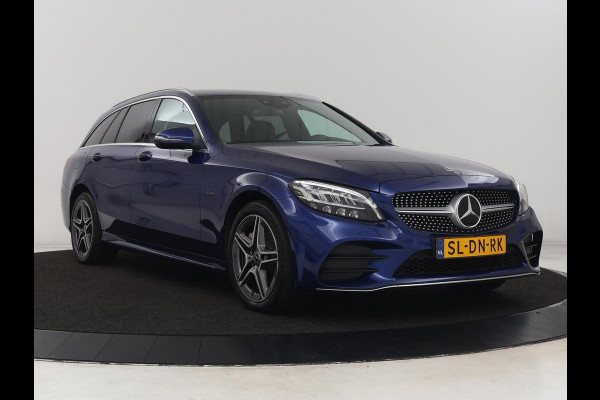 Mercedes-Benz C-Klasse 300de AMG | Trekhaak | Stoelverwarming | Carplay | Leder/Alcantara | Full LED | Navigatie | Camera | Park Assist | Climate control | PHEV | Plug In