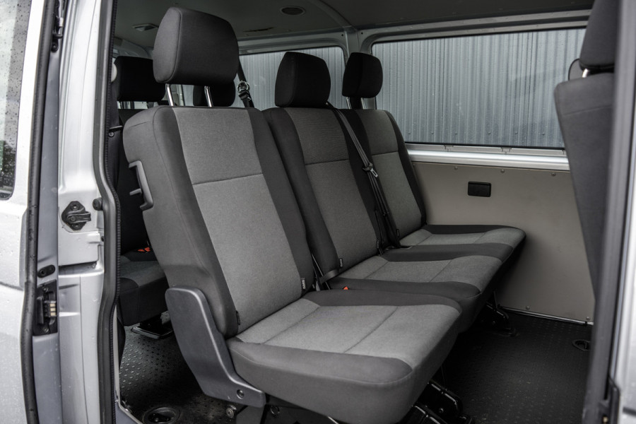 Volkswagen Transporter T6 Kombi 2.0TDI L2H1 | 9-Persoons | Incl. btw en bpm | Cruise | Airco | PDC | Euro 6 Volkswagen Transporter T6 Kombi 2.0TDI L2H1 | 9-Persoons | Incl. btw en bpm | Cruise | Airco | PDC | Euro 6