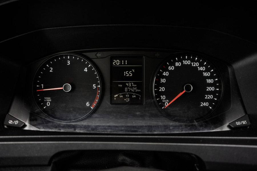 Volkswagen Transporter T6 Kombi 2.0TDI L2H1 | 9-Persoons | Incl. btw en bpm | Cruise | Airco | PDC | Euro 6 Volkswagen Transporter T6 Kombi 2.0TDI L2H1 | 9-Persoons | Incl. btw en bpm | Cruise | Airco | PDC | Euro 6