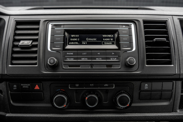 Volkswagen Transporter T6 Kombi 2.0TDI L2H1 | 9-Persoons | Incl. btw en bpm | Cruise | Airco | PDC | Euro 6 Volkswagen Transporter T6 Kombi 2.0TDI L2H1 | 9-Persoons | Incl. btw en bpm | Cruise | Airco | PDC | Euro 6