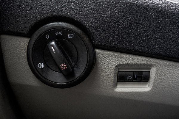 Volkswagen Transporter T6 Kombi 2.0TDI L2H1 | 9-Persoons | Incl. btw en bpm | Cruise | Airco | PDC | Euro 6 Volkswagen Transporter T6 Kombi 2.0TDI L2H1 | 9-Persoons | Incl. btw en bpm | Cruise | Airco | PDC | Euro 6