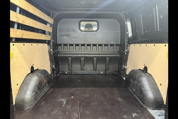 Ford Transit Custom 300 2.0 TDCI L2H1 Limited Dubbele Cabine Automaat Navi Airco 2 Schuifdeuren Trekhaak PDC Carplay DAB