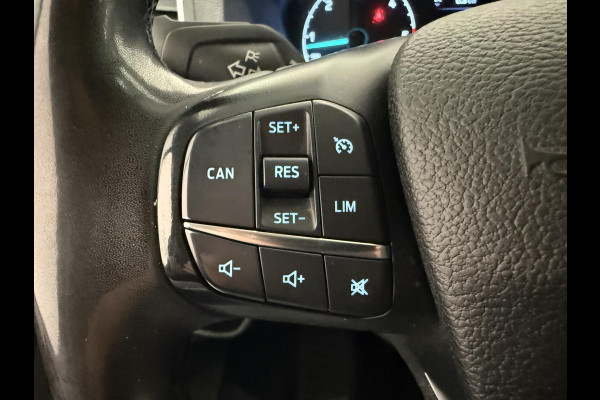 Ford Transit Custom 300 2.0 TDCI L2H1 Limited Dubbele Cabine Automaat Navi Airco 2 Schuifdeuren Trekhaak PDC Carplay DAB