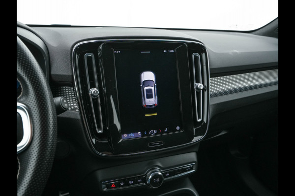Volvo XC40 Recharge P8 AWD R-Design [ 3-Fase ] {SOH-89%} (INCL-BTW) *LEATHER-ALCANTARA | DIGI-COCKPIT | FULL-LED | PREMIUM-AUDIO | TOP-VIEW | CARPLAY | NAVI-FULLMAP | ECC | PDC | KEYLESS | HEATED-SPORTSEATS | BLIS | PRIVACY-GLASS | TOWBAR | 19 "ALU