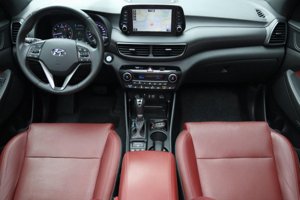 Hyundai Tucson 1.6 T-GDi Premium 4WD / PANO / LEDER / 360 / VOLLEDIG UITGEVOERD!