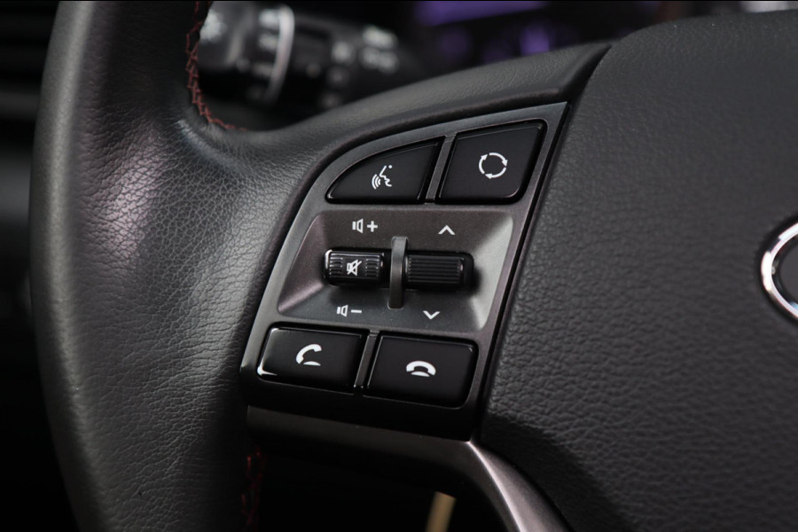 Hyundai Tucson 1.6 T-GDi Premium 4WD / PANO / LEDER / 360 / VOLLEDIG UITGEVOERD!