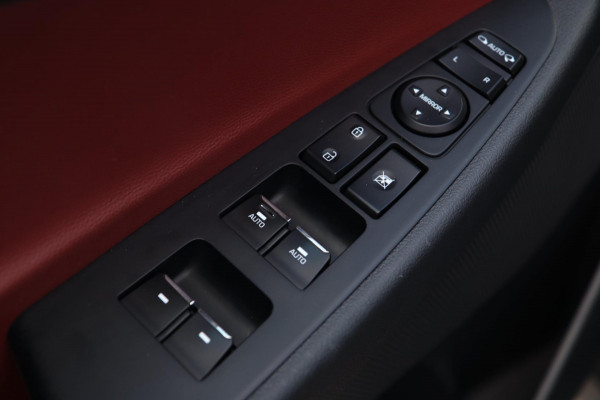 Hyundai Tucson 1.6 T-GDi Premium 4WD / PANO / LEDER / 360 / VOLLEDIG UITGEVOERD!