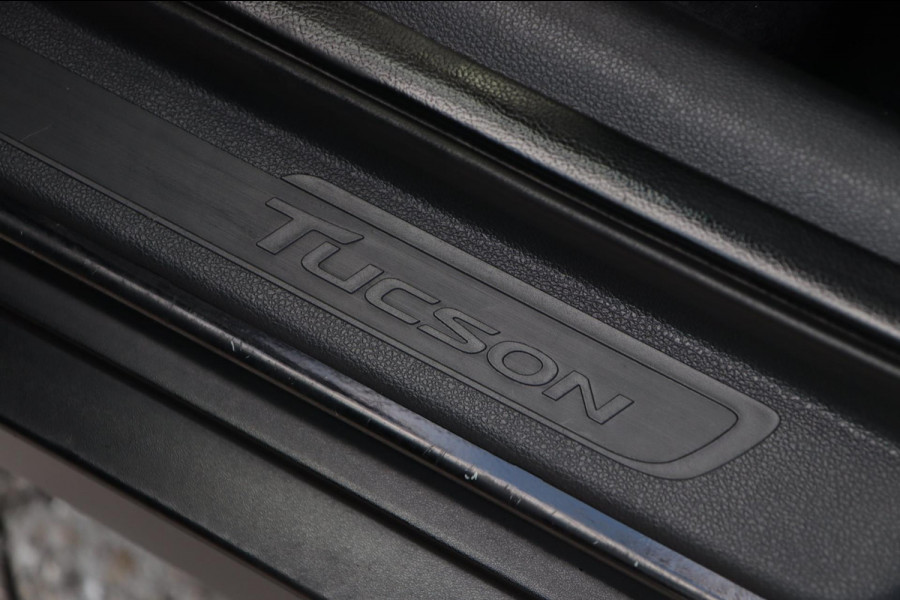 Hyundai Tucson 1.6 T-GDi Premium 4WD / PANO / LEDER / 360 / VOLLEDIG UITGEVOERD!