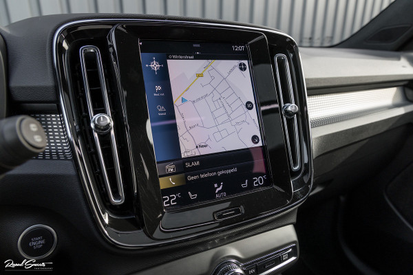 Volvo XC40 1.5 T5 Recharge R-Design | Adaptieve cruise | Panorama dak | Harman Kardon | Zwenkbare trekhaak |