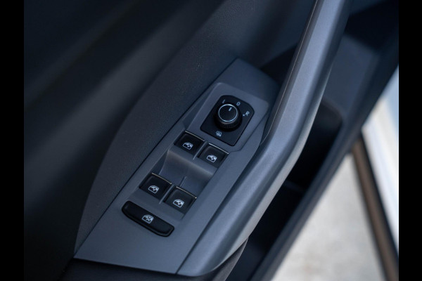 Volkswagen T-Cross 1.0 TSI Style / Camera / ACC / Carplay / Navi / DAB+