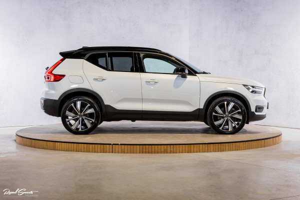 Volvo XC40 1.5 T5 Recharge R-Design | Panorama dak | 360 Camera | 20 Inch |