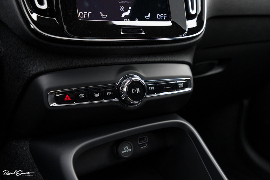 Volvo XC40 1.5 T5 Recharge R-Design | Panorama dak | 360 Camera | 20 Inch |