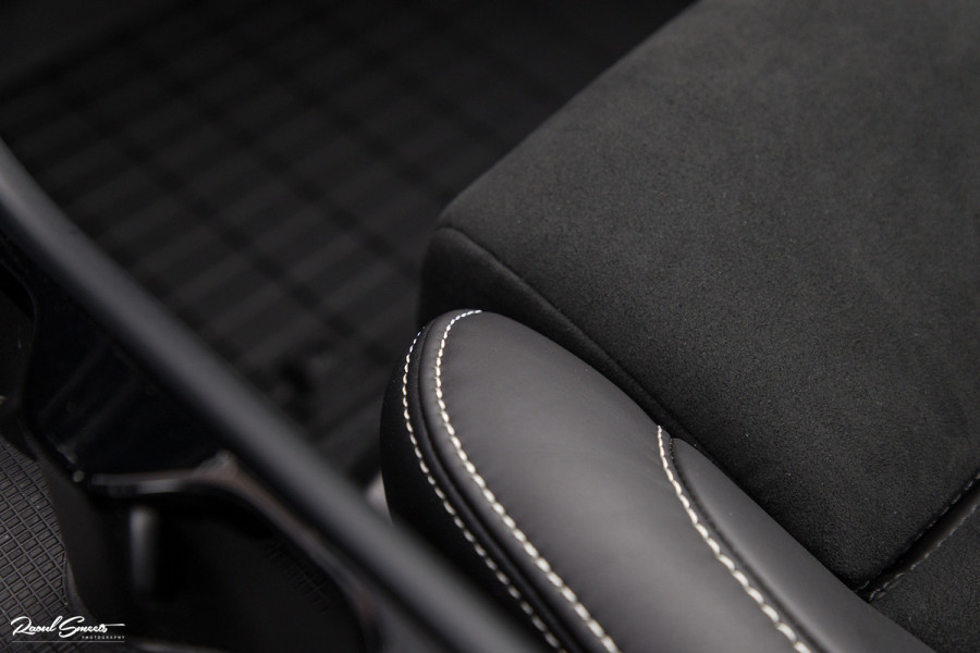 Volvo XC40 1.5 T5 Recharge R-Design | Panorama dak | 360 Camera | 20 Inch |