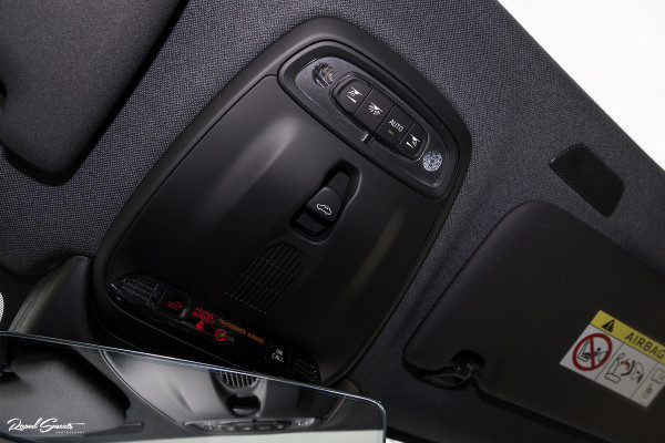 Volvo XC40 1.5 T5 Recharge R-Design | Panorama dak | 360 Camera | 20 Inch |