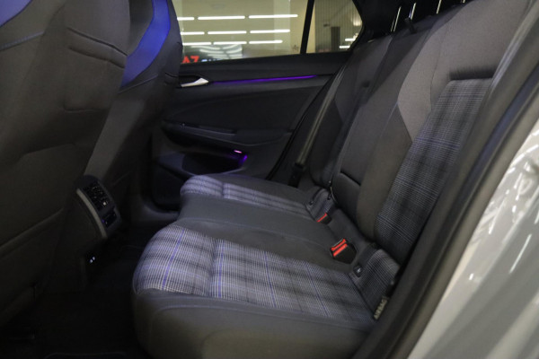 Volkswagen Golf 1.4 eHybrid GTE /PANO/IQLIGHT/CAM/CARPLAY/ACC/LANE ASSIST/VOL